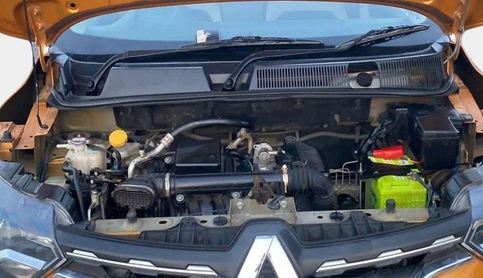 2022 Renault TRIBER RXZ DUAL TONE, Petrol, Manual, 64,345 km, Open Bonet