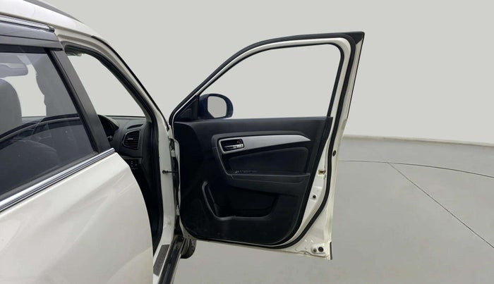 2020 Maruti Vitara Brezza ZXI PLUS, Petrol, Manual, 55,513 km, RHS Front Door
