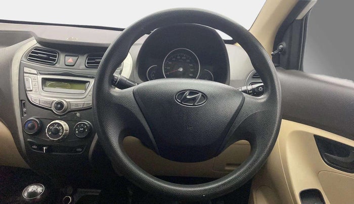 2015 Hyundai Eon MAGNA +, Petrol, Manual, 57,751 km, Steering Wheel Close Up