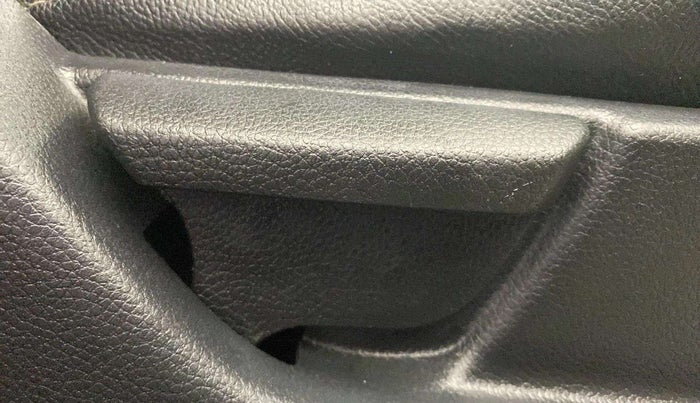 2015 Hyundai Eon MAGNA +, Petrol, Manual, 57,751 km, Driver Side Adjustment Panel