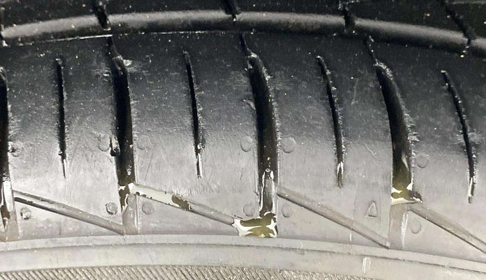 2023 Maruti S PRESSO VXI PLUS (O) AMT, Petrol, Automatic, 18,431 km, Right Front Tyre Tread