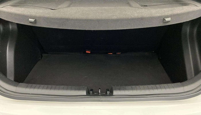 2018 Hyundai Elite i20 ASTA 1.2, Petrol, Manual, 52,327 km, Boot Open Zoomed View