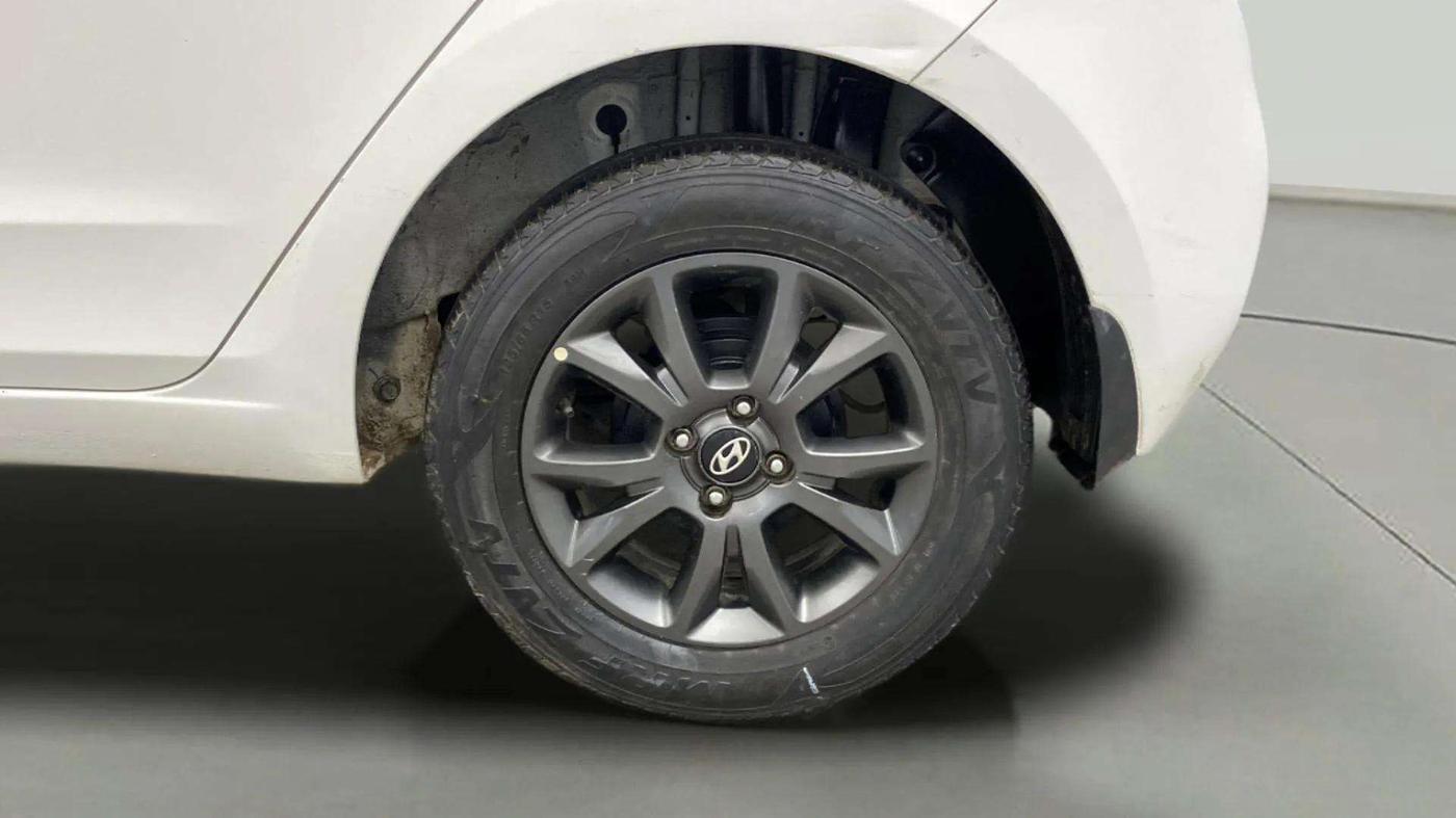 2018 Hyundai Elite i20 ASTA 1.2, Petrol, Manual, 52,327 km, Left Rear Wheel