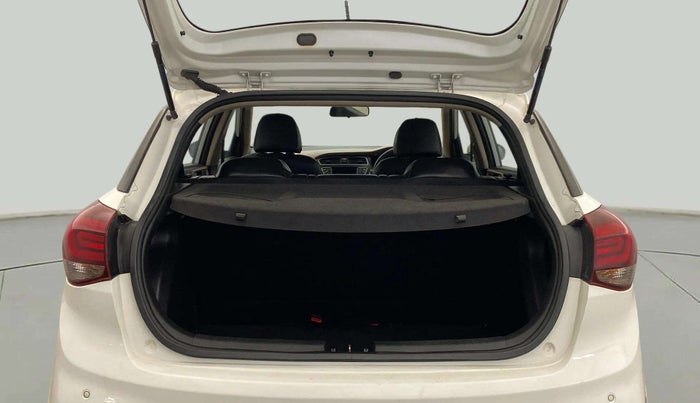 2018 Hyundai Elite i20 ASTA 1.2, Petrol, Manual, 52,327 km, Boot Inside