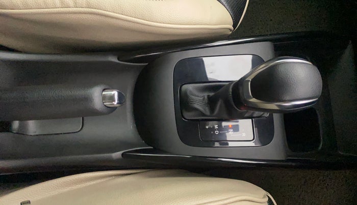 2023 Toyota Glanza V AMT, Petrol, Automatic, 30,032 km, Gear Lever