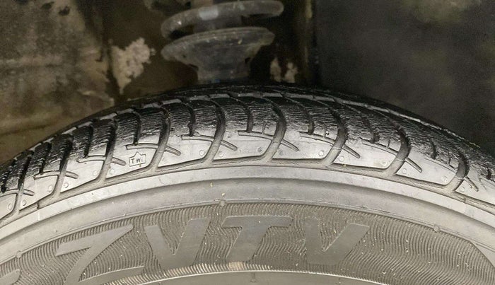 2019 Maruti New Wagon-R VXI 1.0 AMT, Petrol, Automatic, 18,628 km, Right Front Tyre Tread