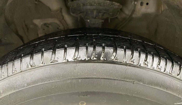 2016 Hyundai Creta SX PLUS 1.6 PETROL, Petrol, Manual, 87,229 km, Left Front Tyre Tread