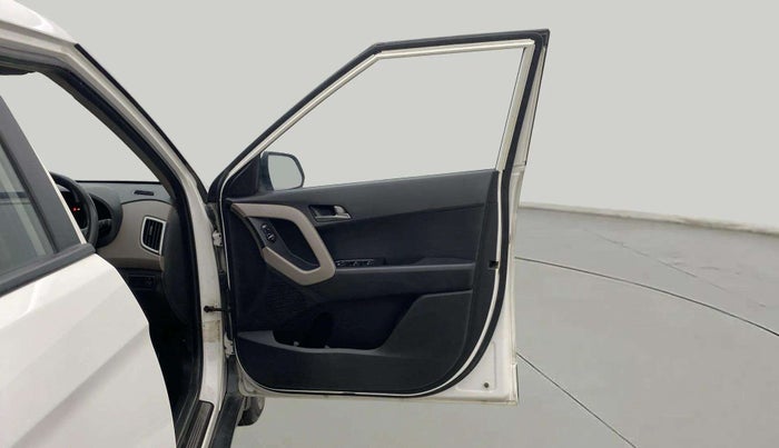 2016 Hyundai Creta SX PLUS 1.6 PETROL, Petrol, Manual, 87,229 km, RHS Front Door