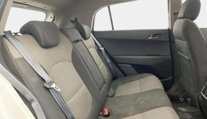 2016 Hyundai Creta SX PLUS 1.6 PETROL, Petrol, Manual, 87,229 km, Right Side Rear Door Cabin