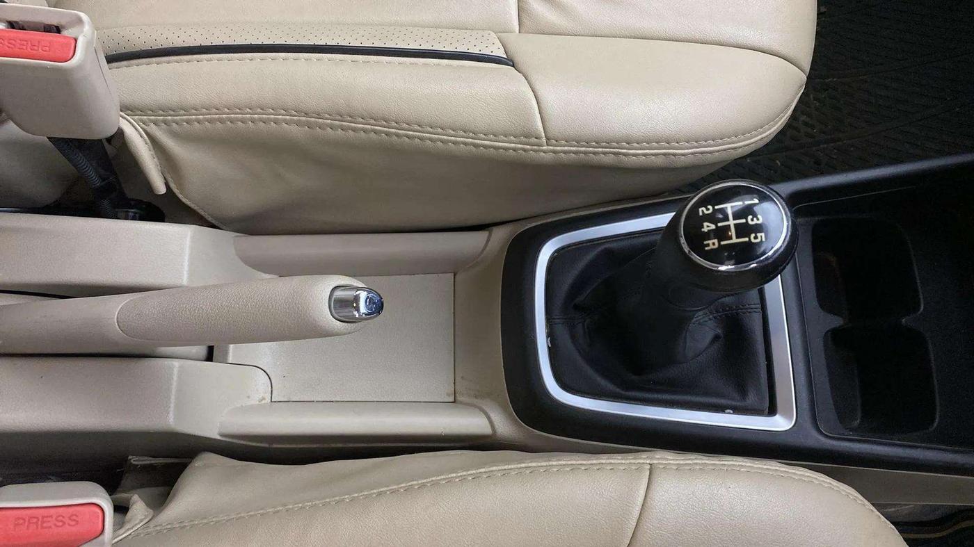 2023 Maruti Dzire ZXI, Petrol, Manual, 51,830 km, Gear Lever
