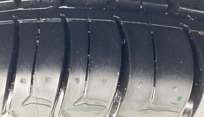 2018 Hyundai Verna 1.6 VTVT SX O, Petrol, Manual, 66,291 km, Right Rear Tyre Tread