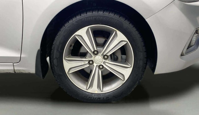 2018 Hyundai Verna 1.6 VTVT SX O, Petrol, Manual, 66,291 km, Right Front Wheel