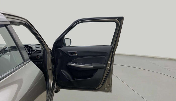 2022 Maruti Swift ZXI PLUS, Petrol, Manual, 38,678 km, RHS Front Door
