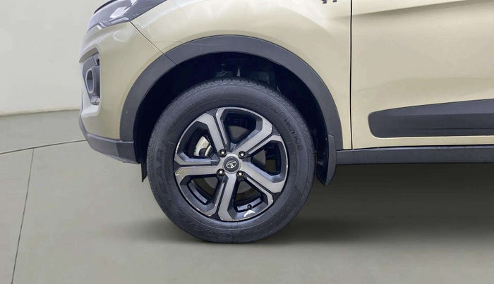 2022 Tata NEXON XZA PLUS (PREMIUM) KAZIRANGA PETROL, Petrol, Automatic, 27,027 km, Left Front Wheel