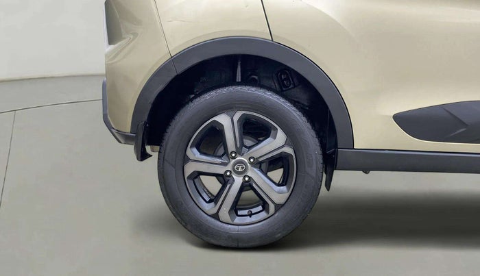 2022 Tata NEXON XZA PLUS (PREMIUM) KAZIRANGA PETROL, Petrol, Automatic, 27,027 km, Right Rear Wheel