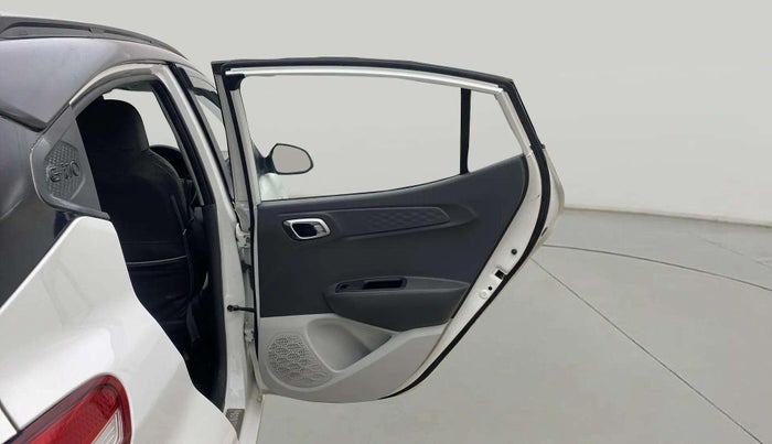 2021 Hyundai GRAND I10 NIOS SPORTZ AMT 1.2 KAPPA VTVT, Petrol, Automatic, 32,318 km, RHS Rear Door