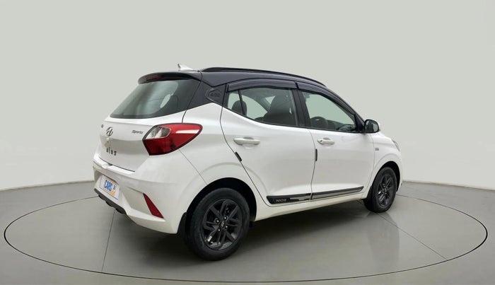 2021 Hyundai GRAND I10 NIOS SPORTZ AMT 1.2 KAPPA VTVT, Petrol, Automatic, 32,318 km, Right Back Diagonal