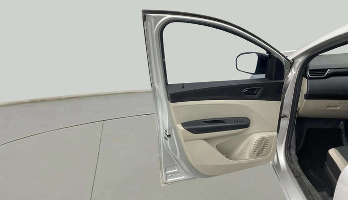 2022 Renault TRIBER RXT, Petrol, Manual, 59,478 km, LHS Front Door