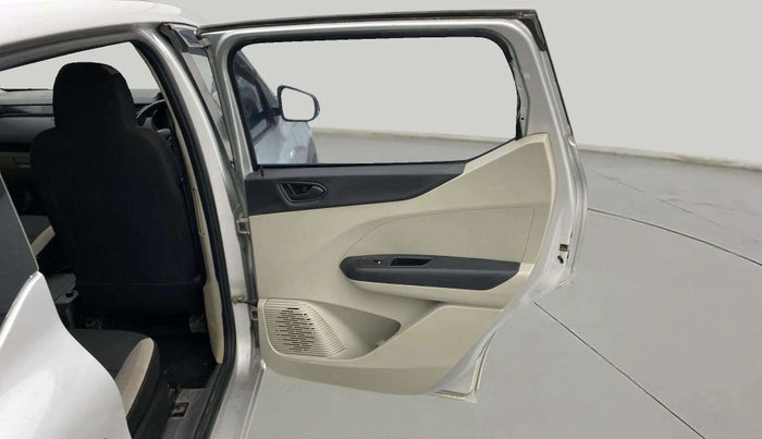 2022 Renault TRIBER RXT, Petrol, Manual, 59,478 km, RHS Rear Door