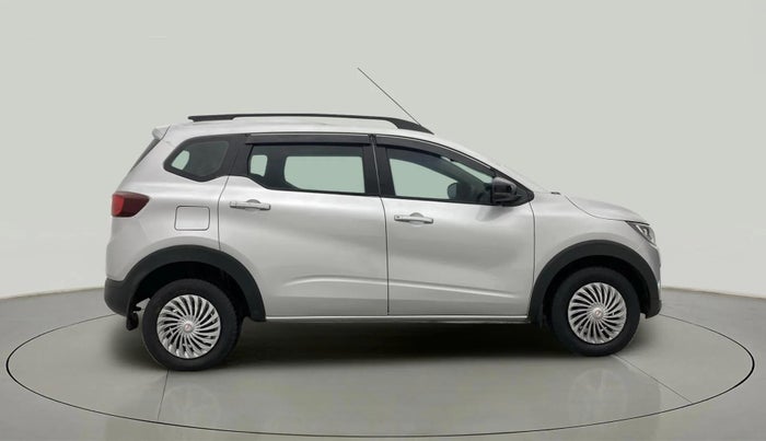 2022 Renault TRIBER RXT, Petrol, Manual, 59,478 km, Right Side View