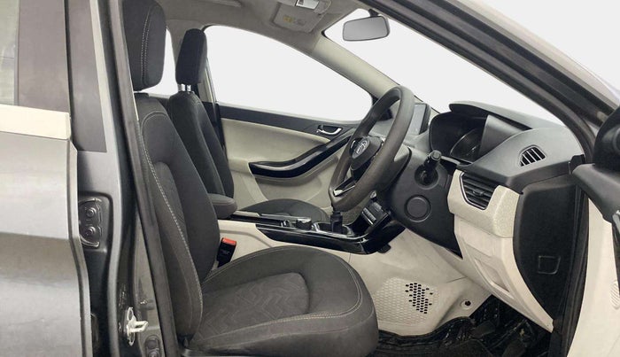 2022 Tata NEXON XZ PLUS PETROL, Petrol, Manual, 41,394 km, Right Side Front Door Cabin