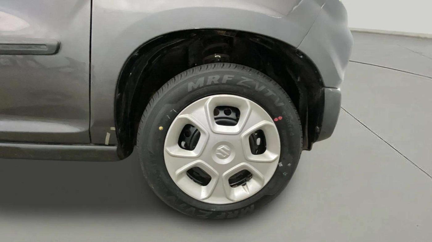 2020 Maruti S PRESSO VXI (O), Petrol, Manual, 9,936 km, Right Front Wheel