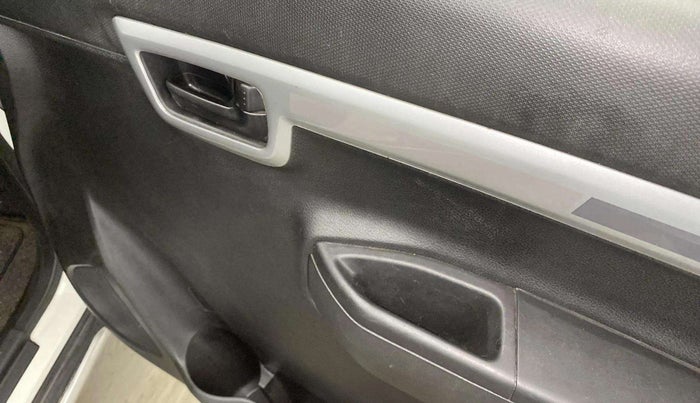 2021 Maruti S PRESSO VXI+, Petrol, Manual, 28,921 km, Driver Side Door Panels Control