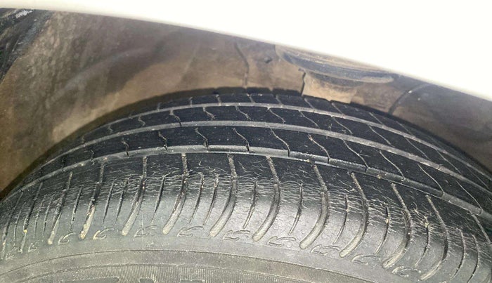 2021 Maruti S PRESSO VXI+, Petrol, Manual, 28,921 km, Right Front Tyre Tread