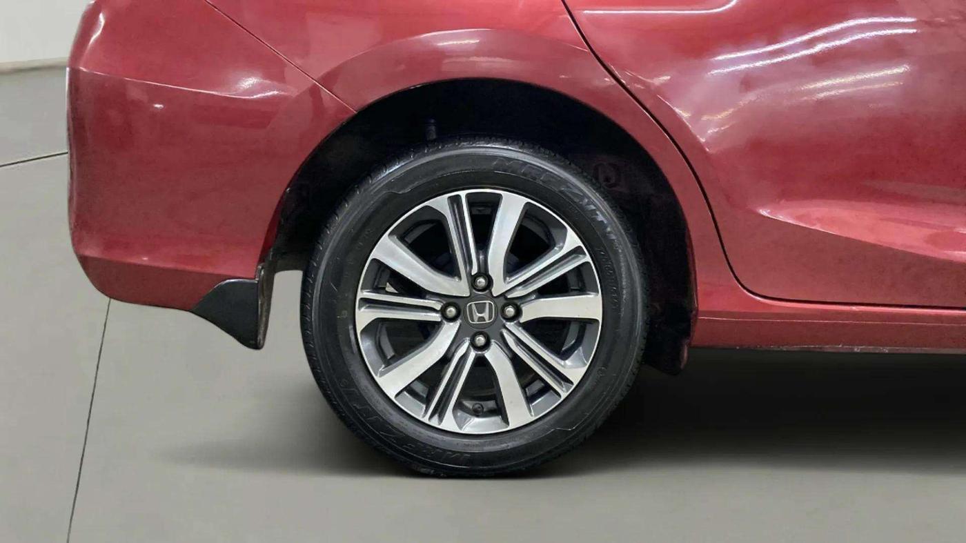2022 Honda Amaze 1.2L I-VTEC VX CVT, Petrol, Automatic, 13,419 km, Right Rear Wheel