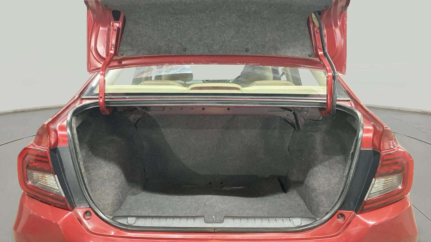 2022 Honda Amaze 1.2L I-VTEC VX CVT, Petrol, Automatic, 13,419 km, Boot Open Zoomed View