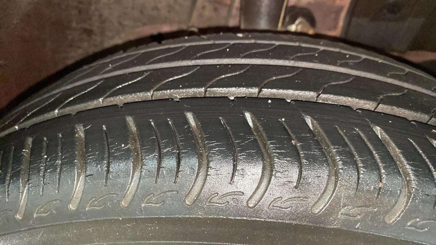 2022 Honda Amaze 1.2L I-VTEC VX CVT, Petrol, Automatic, 13,419 km, Right Front Tyre Tread