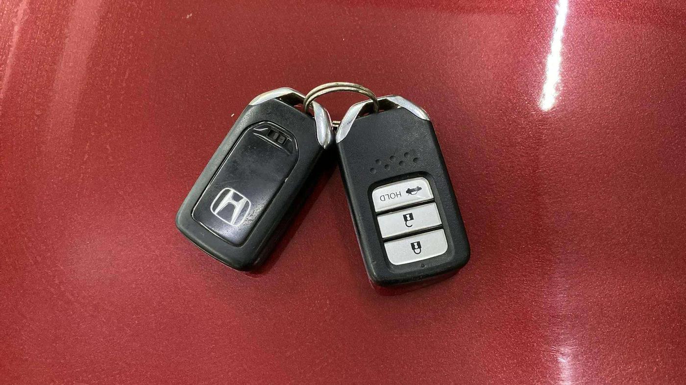2022 Honda Amaze 1.2L I-VTEC VX CVT, Petrol, Automatic, 13,419 km, Key Close Up