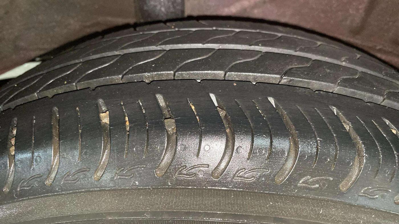 2022 Honda Amaze 1.2L I-VTEC VX CVT, Petrol, Automatic, 13,419 km, Right Rear Tyre Tread