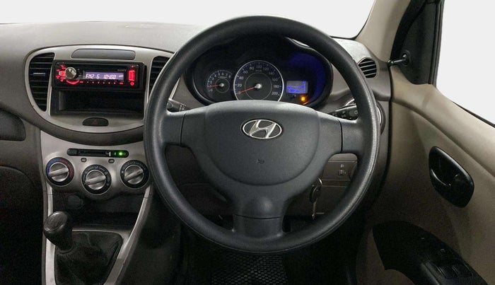 2014 Hyundai i10 MAGNA 1.1, Petrol, Manual, 28,531 km, Steering Wheel Close Up