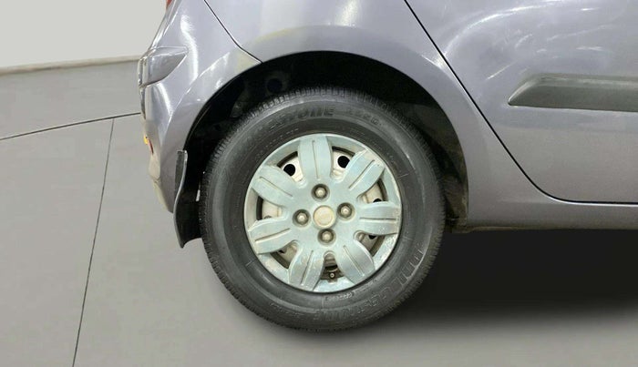 2014 Hyundai i10 MAGNA 1.1, Petrol, Manual, 28,531 km, Right Rear Wheel