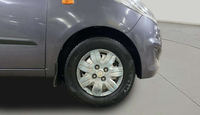 2014 Hyundai i10 MAGNA 1.1, Petrol, Manual, 28,531 km, Right Front Wheel