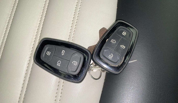 2022 Tata TIGOR XZ CNG, CNG, Manual, 61,943 km, Key Close Up