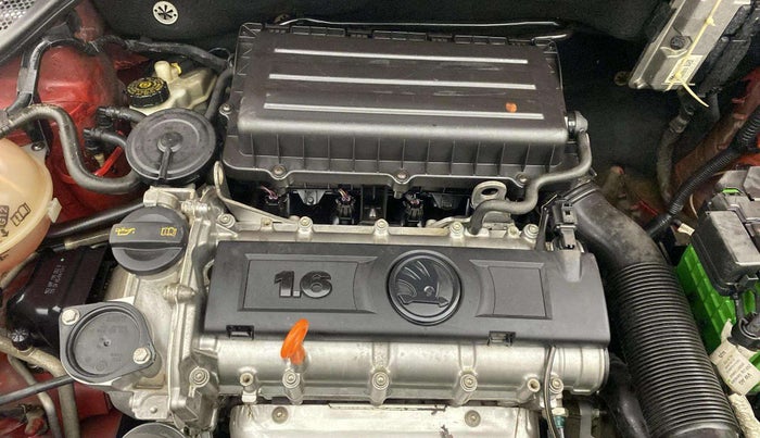 2013 Skoda Rapid 1.6 MPI ACTIVE, Petrol, Manual, 90,860 km, Engine View