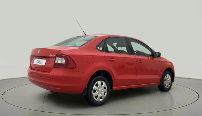 2013 Skoda Rapid 1.6 MPI ACTIVE, Petrol, Manual, 90,860 km, Right Back Diagonal