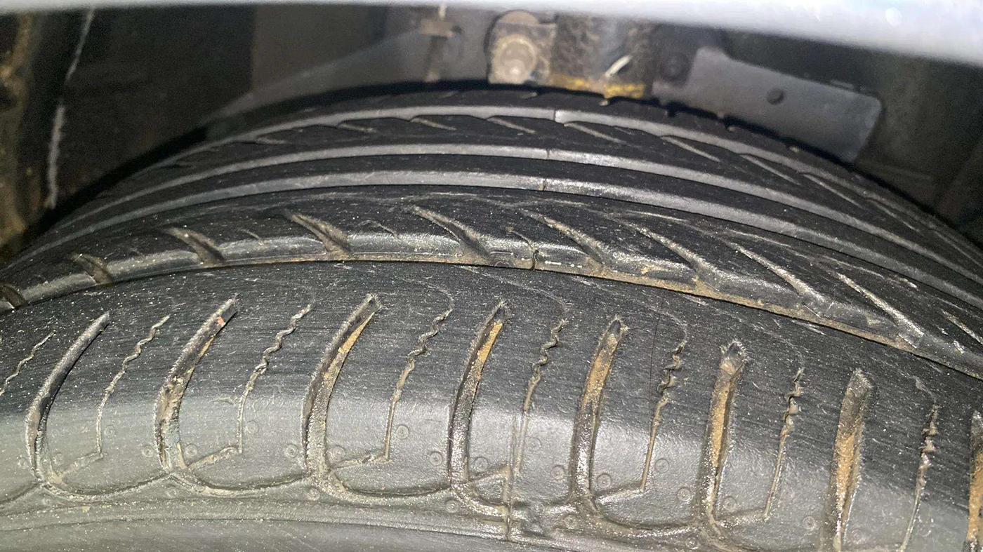 2021 Ford Ecosport TITANIUM + 1.5L PETROL AT, Petrol, Automatic, 18,122 km, Right Front Tyre Tread
