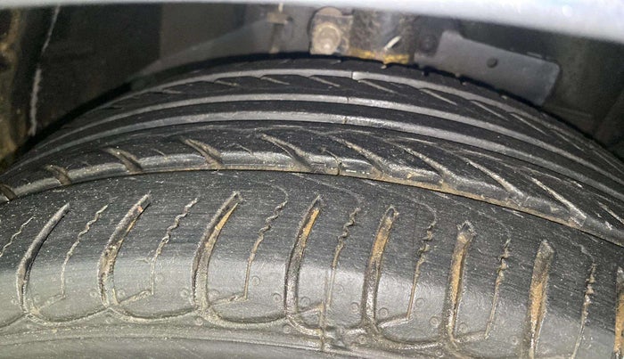 2021 Ford Ecosport TITANIUM + 1.5L PETROL AT, Petrol, Automatic, 18,122 km, Right Front Tyre Tread
