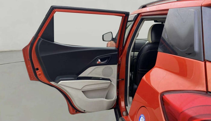 2019 Mahindra XUV300 W8 1.5 DIESEL, Diesel, Manual, 45,119 km, LHS Rear Door
