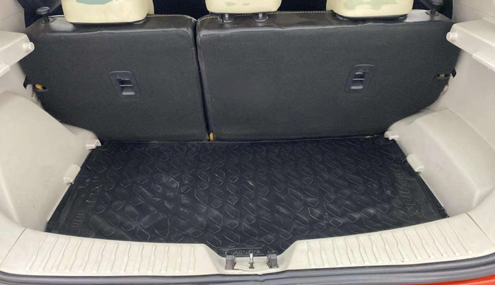 2019 Mahindra XUV300 W8 1.5 DIESEL, Diesel, Manual, 45,119 km, Boot Inside