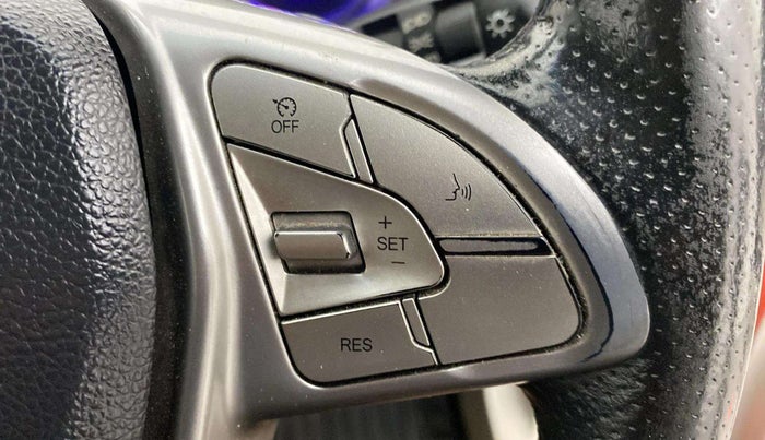 2019 Mahindra XUV300 W8 1.5 DIESEL, Diesel, Manual, 45,119 km, Adaptive Cruise Control