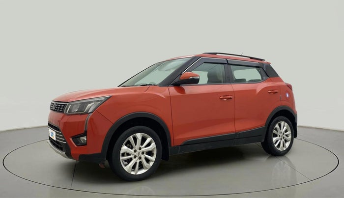2019 Mahindra XUV300 W8 1.5 DIESEL, Diesel, Manual, 45,119 km, Left Front Diagonal