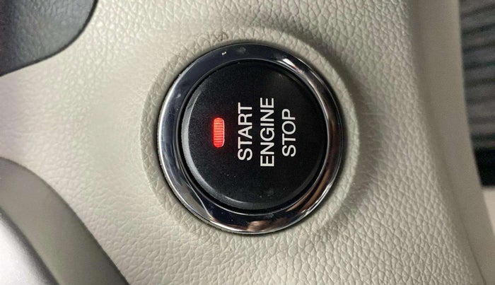 2019 Mahindra XUV300 W8 1.5 DIESEL, Diesel, Manual, 45,119 km, Keyless Start/ Stop Button