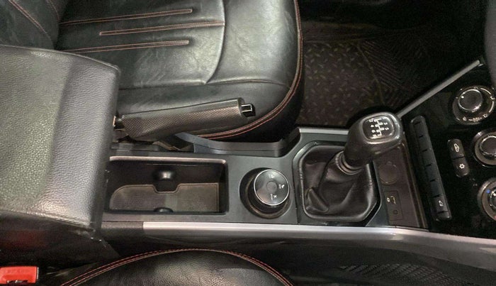 2021 Tata NEXON XM SUNROOF PETROL, Petrol, Manual, 18,720 km, Gear Lever