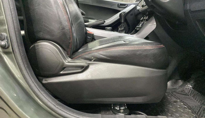 2021 Tata NEXON XM SUNROOF PETROL, Petrol, Manual, 18,720 km, Driver Side Adjustment Panel