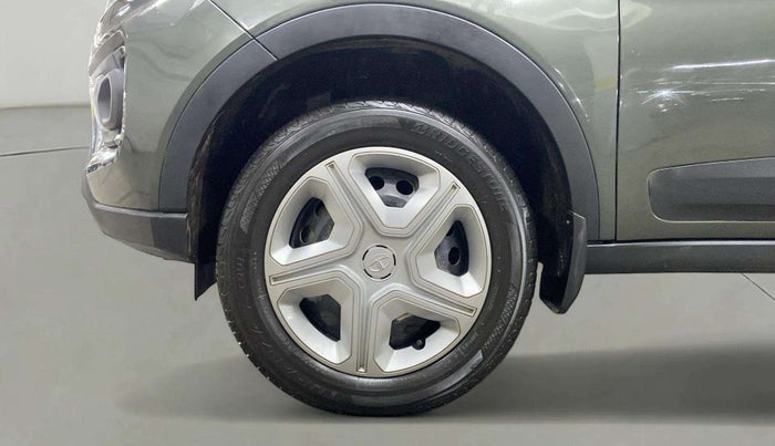 2021 Tata NEXON XM SUNROOF PETROL, Petrol, Manual, 18,720 km, Left Front Wheel