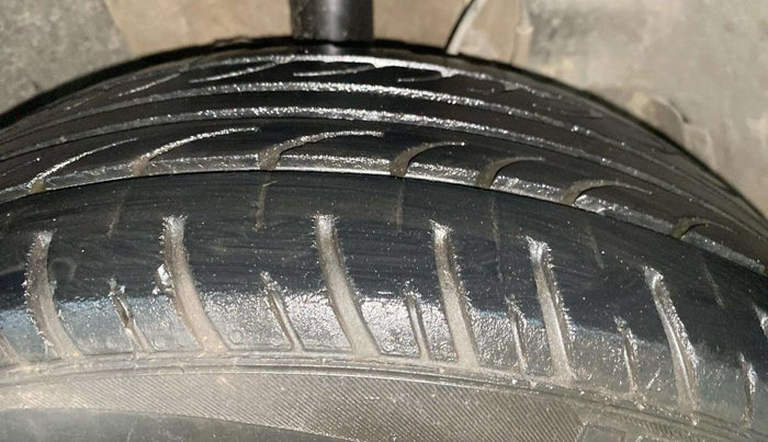 2018 Tata Tiago XZ PETROL, Petrol, Manual, 67,350 km, Right Front Tyre Tread